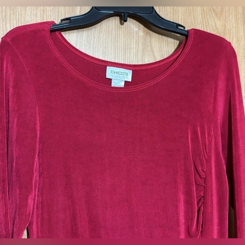 Chico's Raspberry 3/4 Sleeve Ruched Tunic - Picture 3 of 5